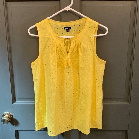 Izod sleeveless yellow eyelet top with string closure size medium - Picture 1 of 3
